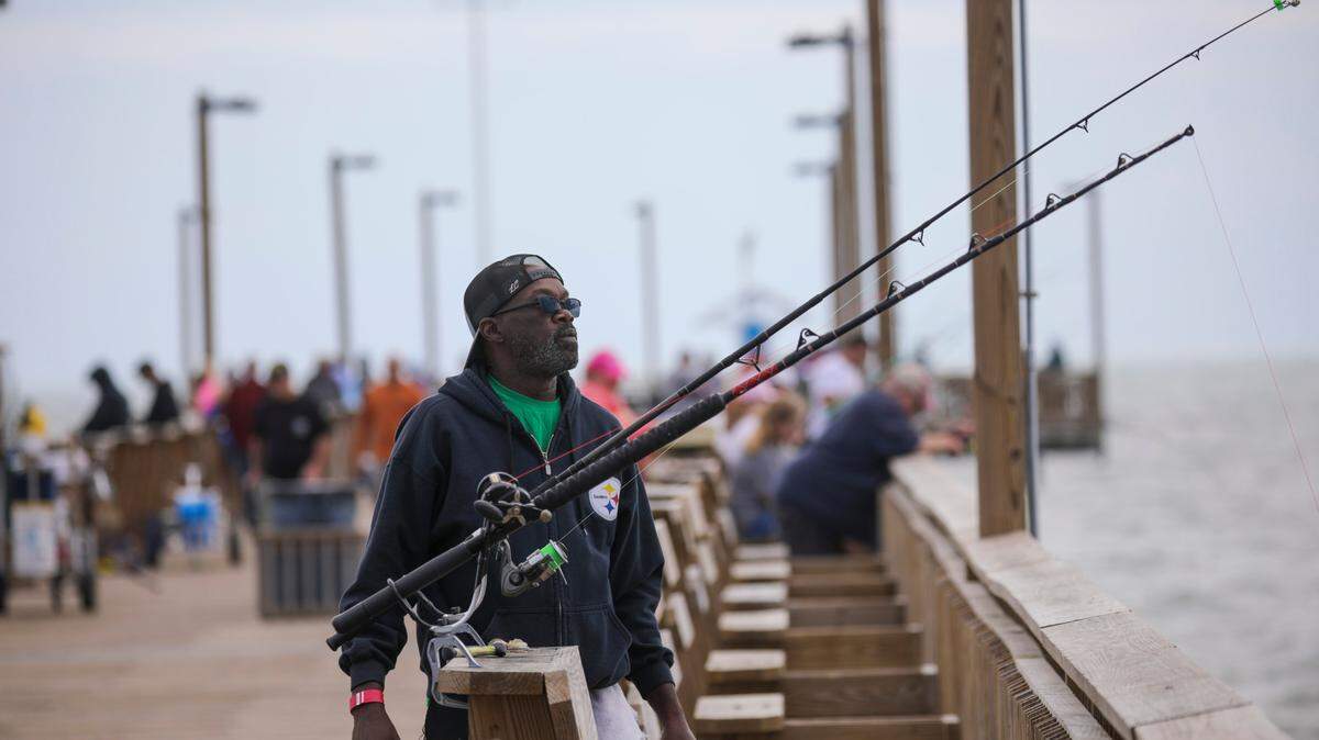 Autumn brings locals and visitors to South Carolina waters for the fall fishing season.