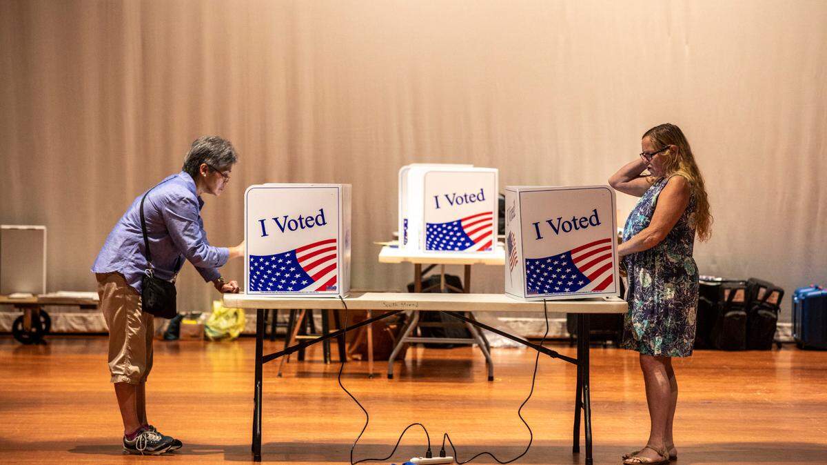 Residents from the Nixon’s Crossroads district vote in the North Myrtle Beach High School Auditorium. Horry County residents went to the polls today to vote in several hotly contested primary races including for a U.S. House seat. June 14, 2022.