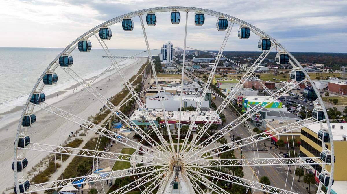 A view of the Myrtle Beach SkyWheel, looking south down Ocean Boulevard in Myrtle Beach.