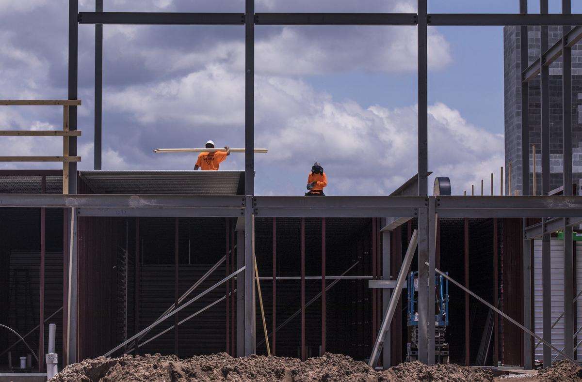 Multiple construction projects are underway in near International Drive and River Oaks Boulevard. Monday, July 2, 2018.