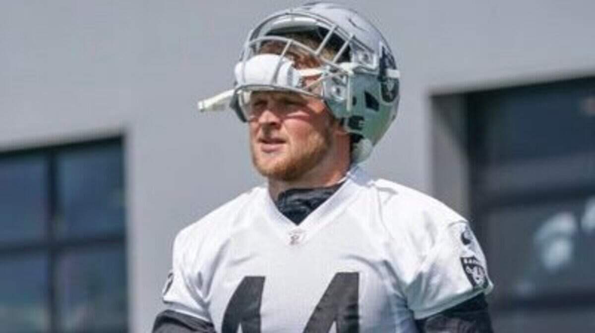 Ryan Yurachek has signed as a fullback with the Dallas Cowboys.