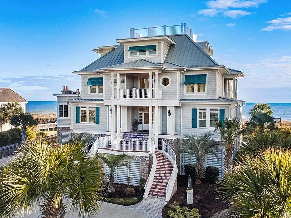 With an asking price of $6.25 million, this five-bed ad seven-bath home went on sale in late December 2024. the home was built in 2014.