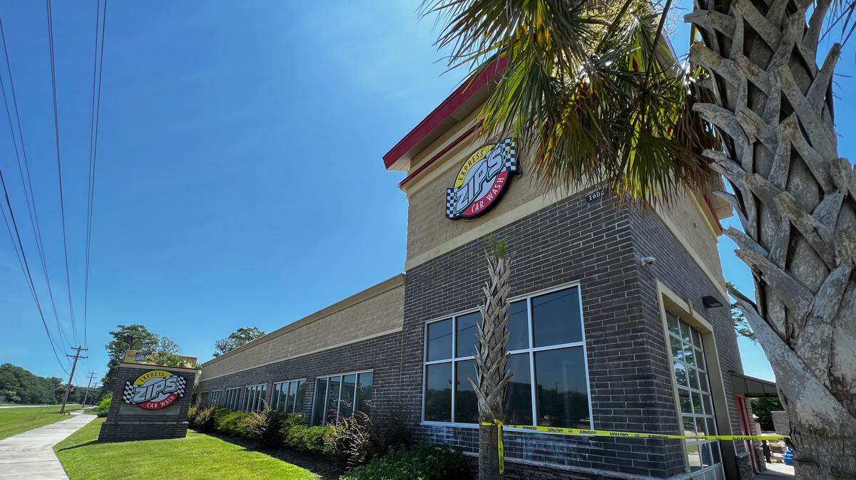 A Zips Car Wash in North Myrtle Beach