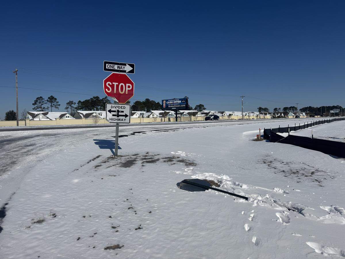 Road signs in the Grande Dunes area of Myrtle Beach were victims of fender-benders as a few drivers braved the snow and icy roads on Feb. 1, 2026.