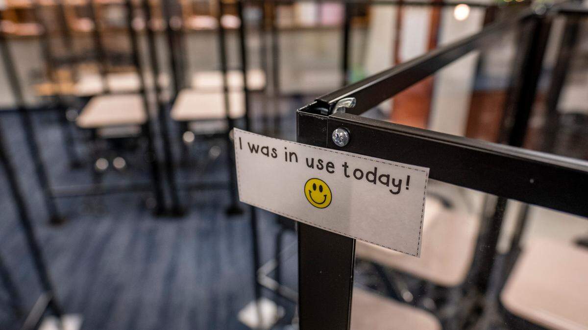 Plexiglass dividers have been placed around desks at Aynor Elementary School to help protect students and teachers from the spread of the coronavirus. December 3, 2020.
