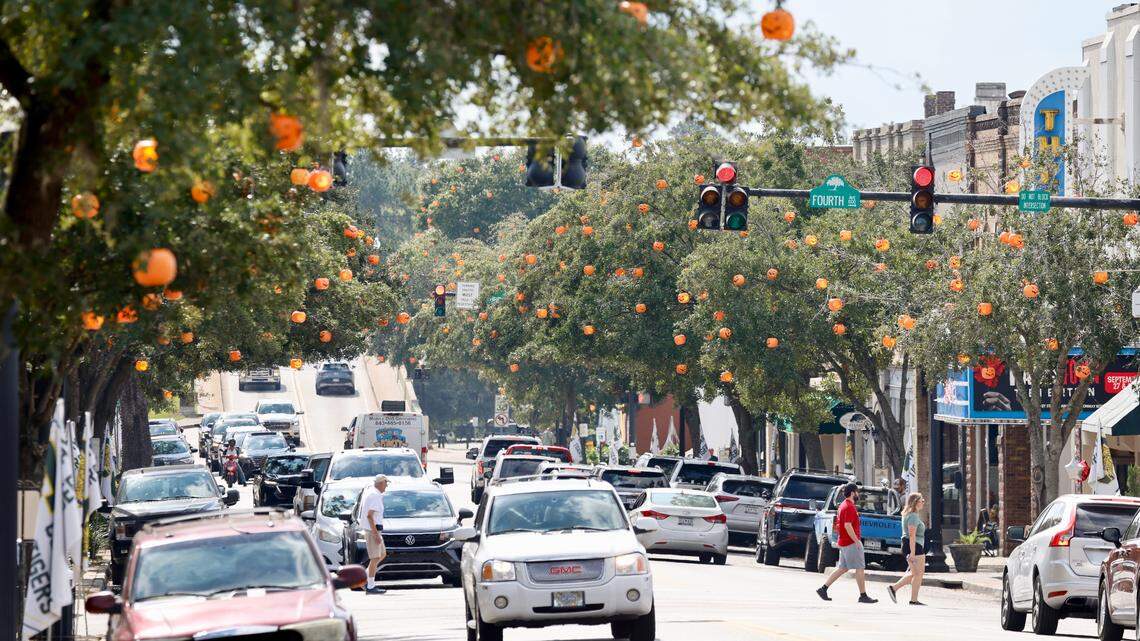 Conway preps Halloween decor ahead of tropical storm. What about pumpkin trees?