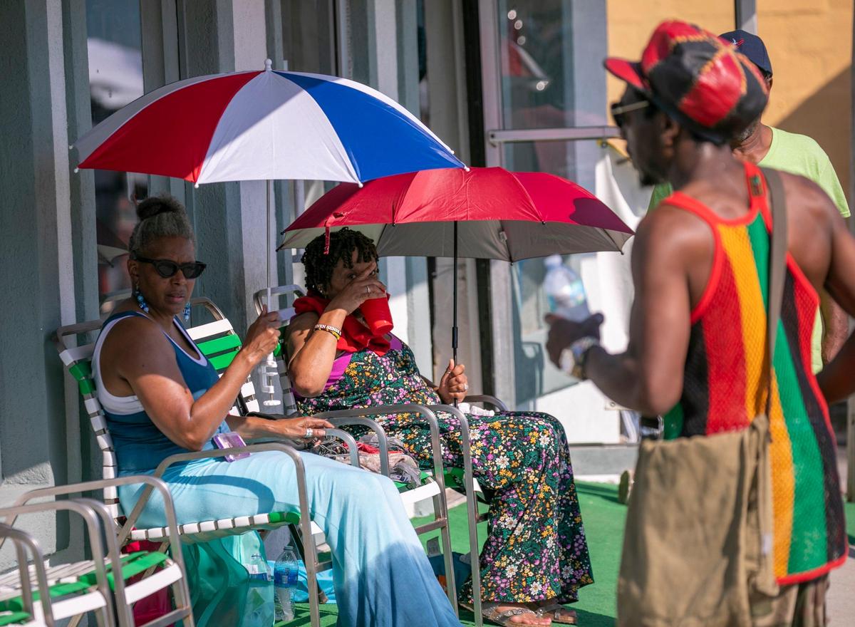 The Atlantic Beach Bikefest got underway today. Despite record high temperatures, bikers still came to enjoy the street festival.