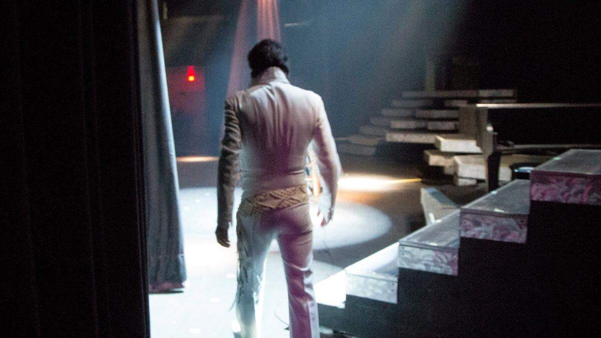 Eddie Miles steps on to the stage for his last performance at the Alabama Theater. Miles’ last performance. A “Salute to Elvis and Country Legends” was held at the Alabama Theater on Saturday night Jan. 23, 2015.