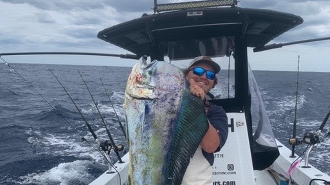 ‘We knew it was a big fish’: Crew hauls in massive dolphin to win Far Out Shootout