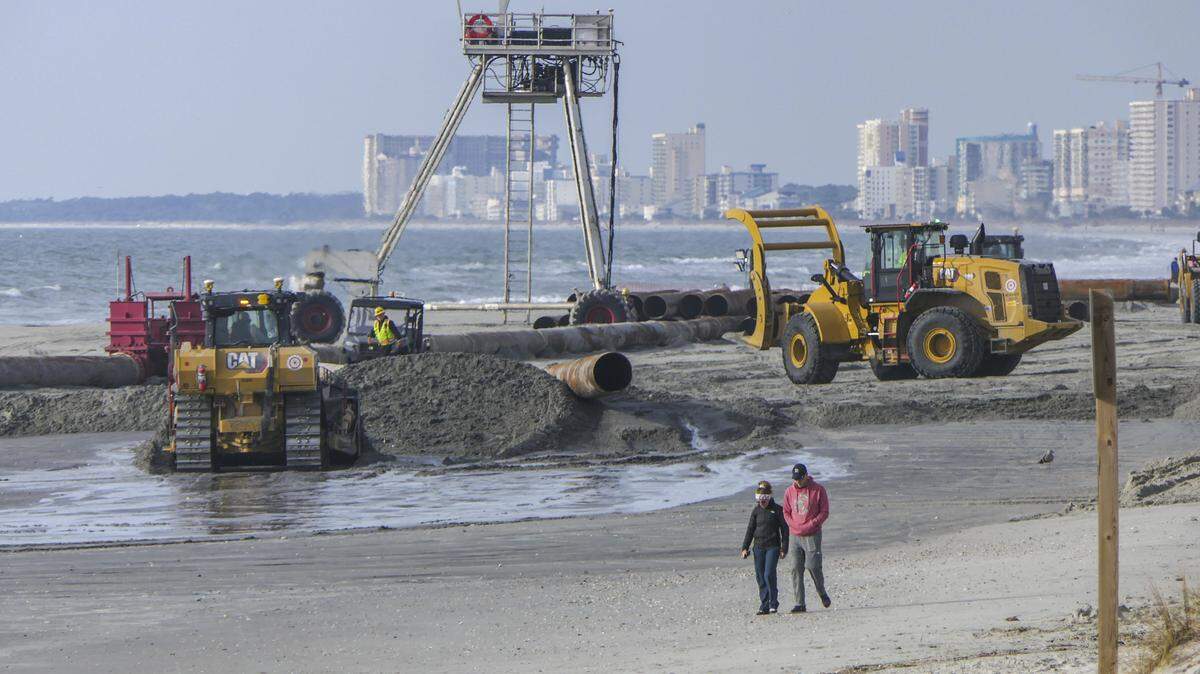 Great Lakes Dock and Dredge officially completed the North Myrtle Beach portion of its federal beach renourishment project. Now work will start in Myrtle Beach, SC.