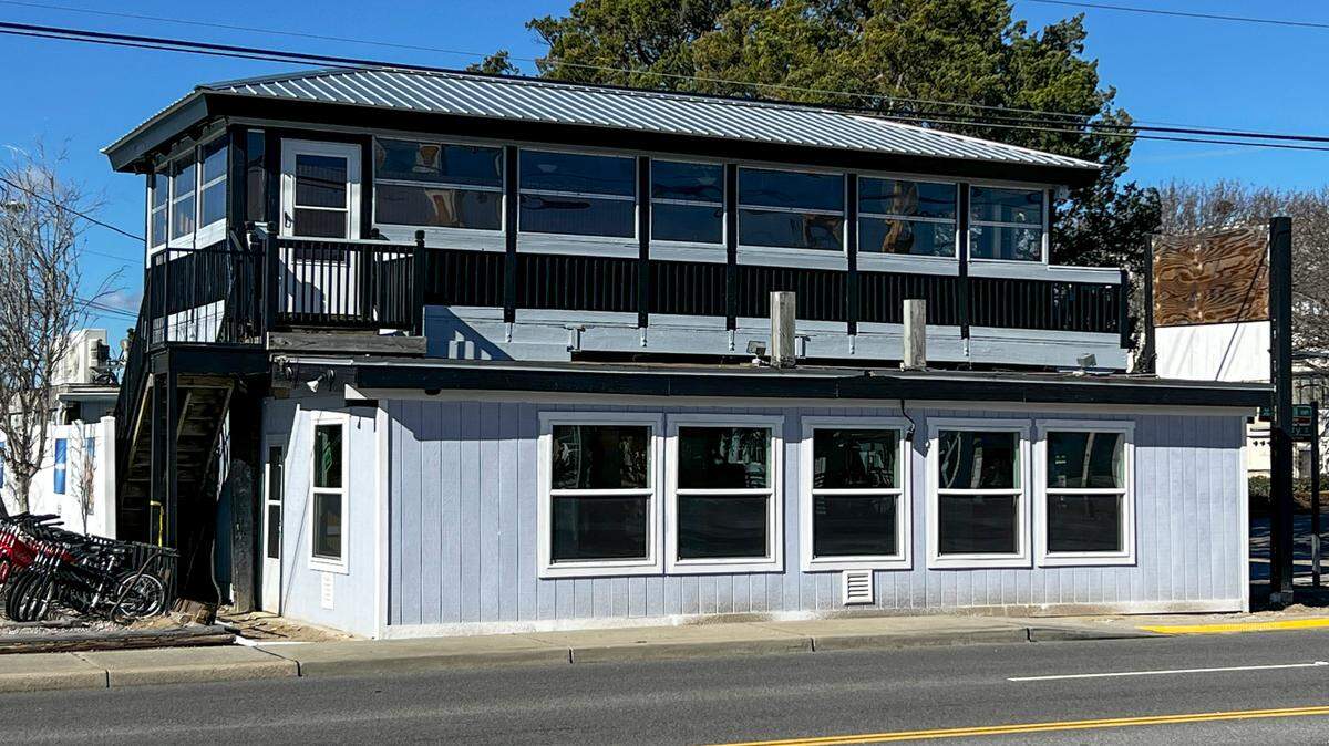 The building of the former Duffy’s Street Seafood Shack and the future home of Don Chemas Restaurant.