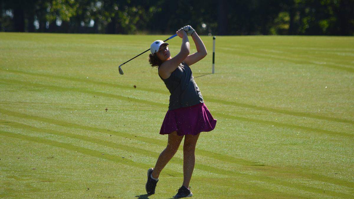 Mia Gray of Conway hits a shot during the final round of the 2018 Carolinas Girls’ 15 and Under Championship, which she won Tuesday at the Country Club of Whispering Pines (N.C.).