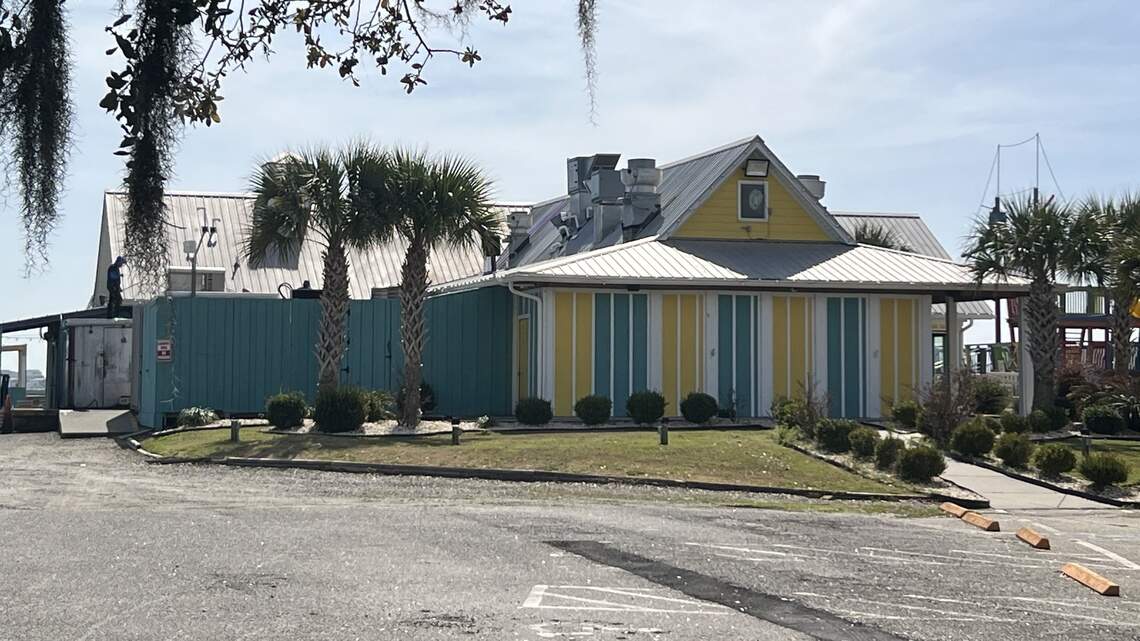 Myrtle Beach area waterfront restaurant and live music venue to open new location