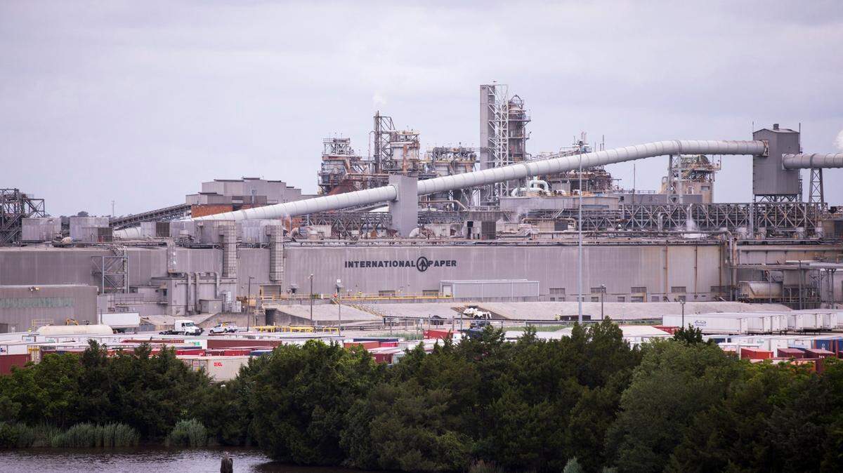 International Paper’s Georgetown, SC paper mill will close by the end of 2024. The firm announced in a press release Oct. 31, 2024, that hundreds of workers will lose their jobs. Photo taken May 15, 2018.