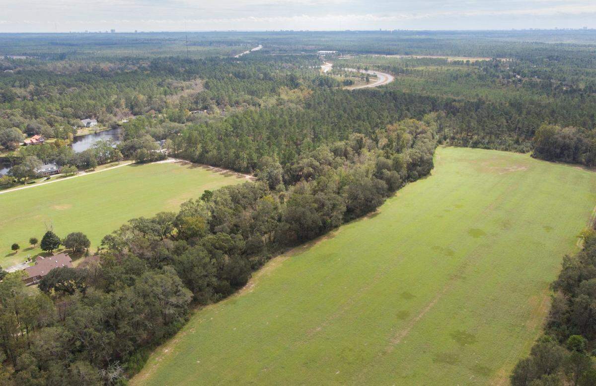 Development plans for a property near the Waccamaw River adjacent to the Wildhorse neighborhood is under review by the Horry County Planning Commission. Oct. 25, 2018.