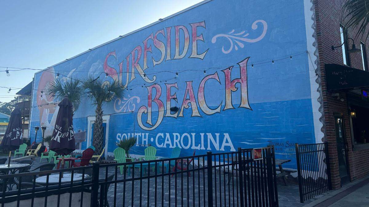 The Surfside Beach mural featuring the lady in the hat greets diners at the now Griffin’s P.H. in Surfside Beach. It recently opened, replacing the former longtime bar Borgata.