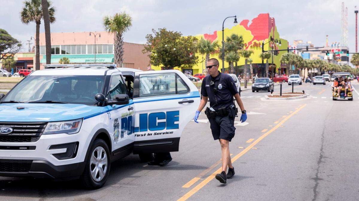 Myrtle Beach police were patrolling the Ocean Boulevard area on Thursday, the day after two shootings occurred on the Grand Strand’s tourist strip. June 14, 2018.