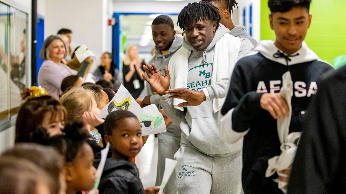 Seahawk sendoff: Myrtle Beach heads to Columbia seeking back-to-back state titles