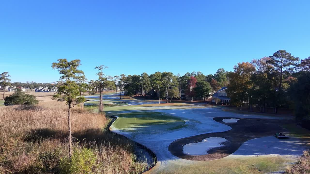 The 18th hole at Tide Water Golf Club in North Myrtle Beach. The hole’s bunkers were reshaped as part of an ongoing renovation to the course’s bunkers.