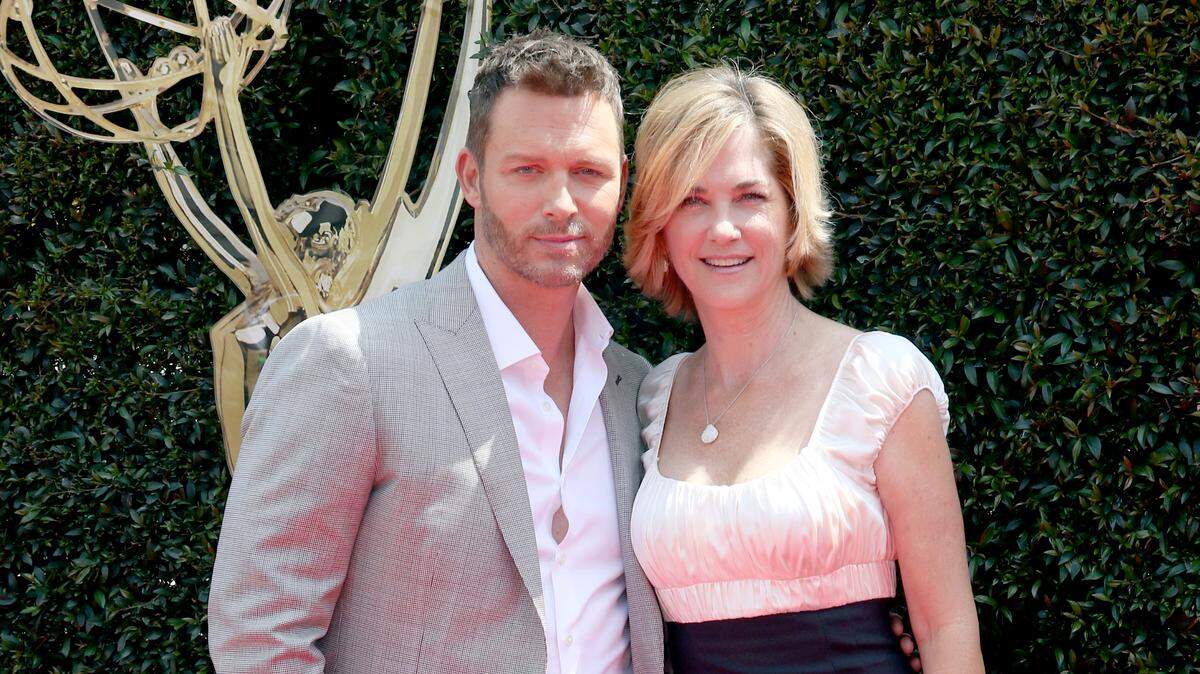 Eric Martsolf, left, and Kassie DePaiva arrive at the 45th annual Daytime Emmy Awards at the Pasadena Civic Center on Sunday, April 29, 2018, in Pasadena, Calif. (Photo by Willy Sanjuan/Invision/AP)