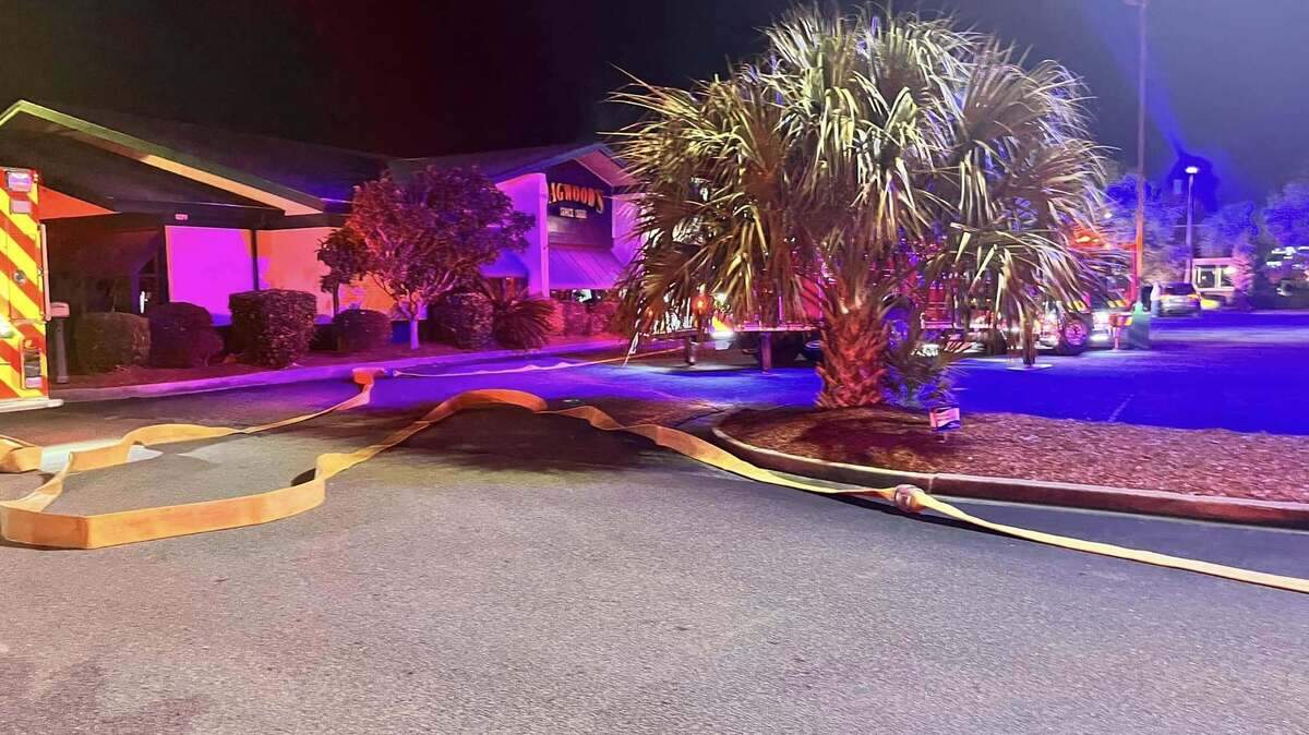 Dagwood’s Deli in Surfside Beach, SC’s ventilation system caught fire last night. Firefights from Surfside Beach and Horry County responded to put the fire out.