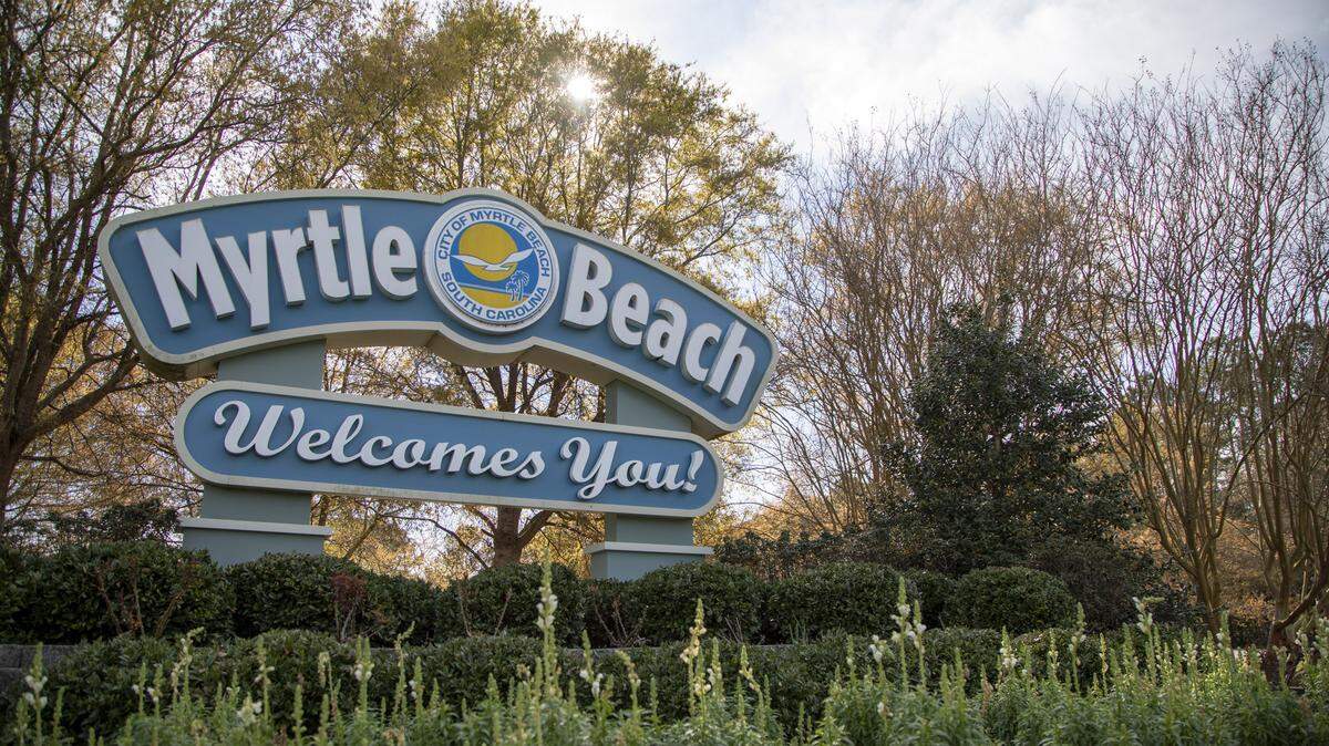 A sign welcomes drivers to the city of Myrtle Beach.
