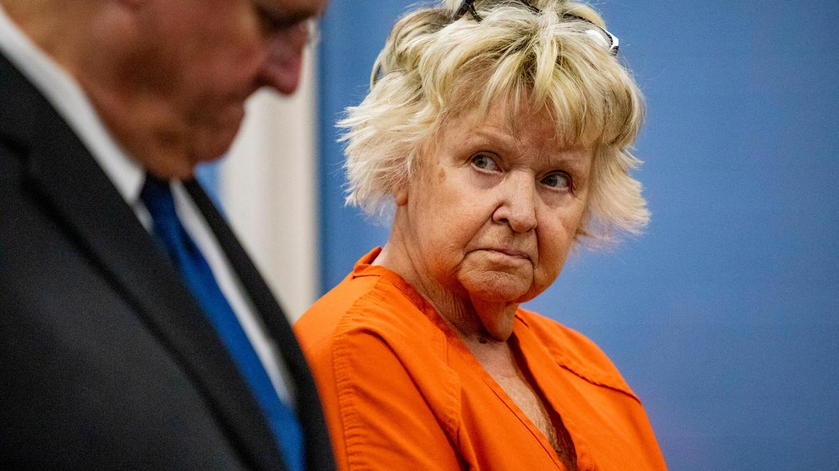 Irene Clodfelter stands next to her attorney, John Hilliard, during her bond hearing at the J. Reuben Long Detention Center in Conway. Clodfelter was charged in connection to the killing of her 85-year-old husband, Hubert Clodfelter, of Murrells Inlet.