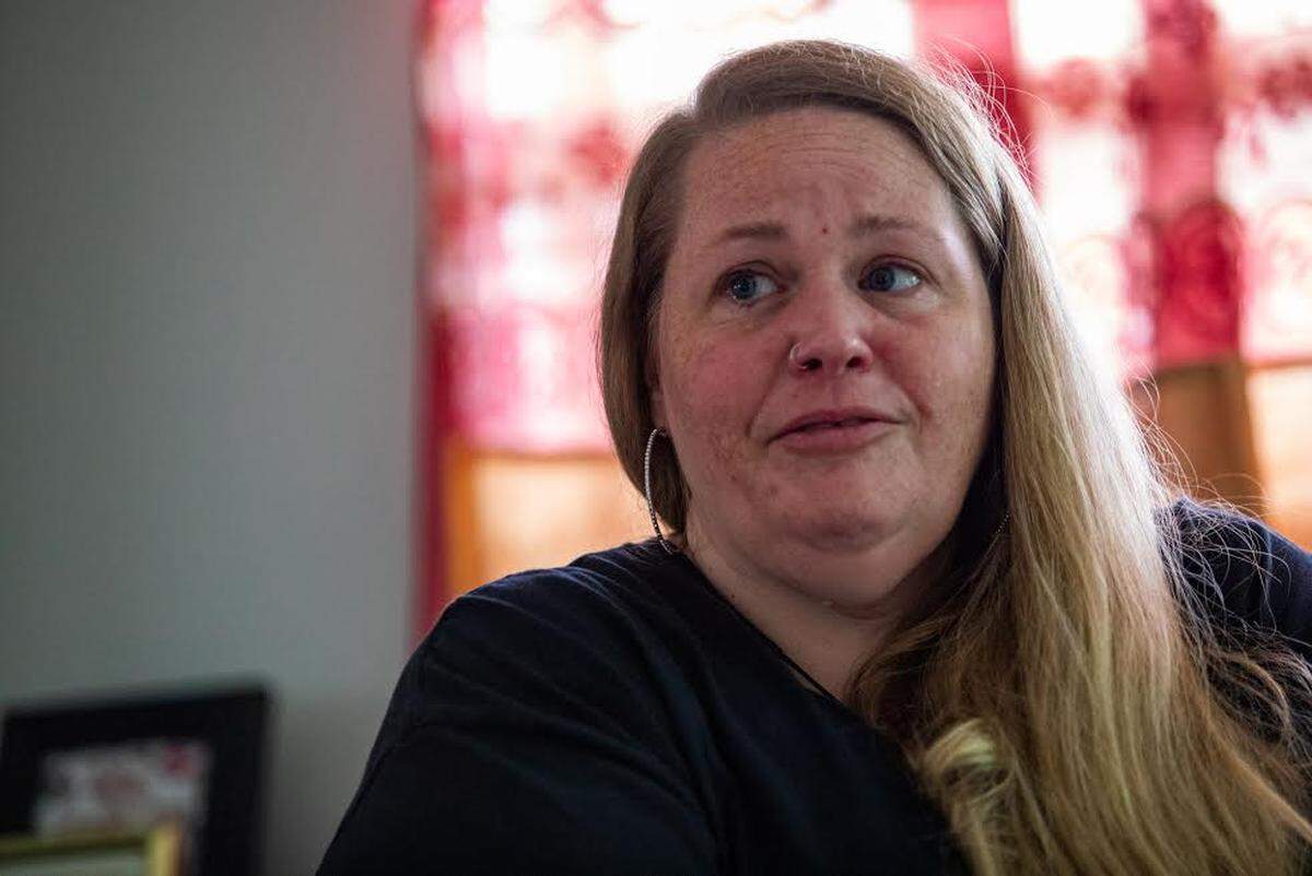 Sarah Magallanes speaks with media members about the night members of the Myrtle Beach Police Department busted down her family’s front door with a battering ram. Police later admitted that they had the wrong address, as only Magallanes and her two children were inside.