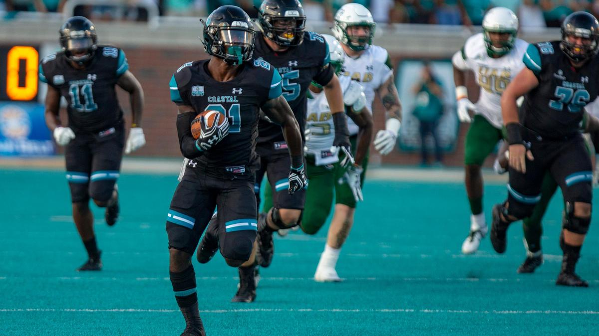 Coastal Carolina senior running back Marcus Outlow (pictured against UAB on Sept. 8) rushed for 96 yards and two touchdowns on 20 carries last Saturday against Louisiana-Lafayette.