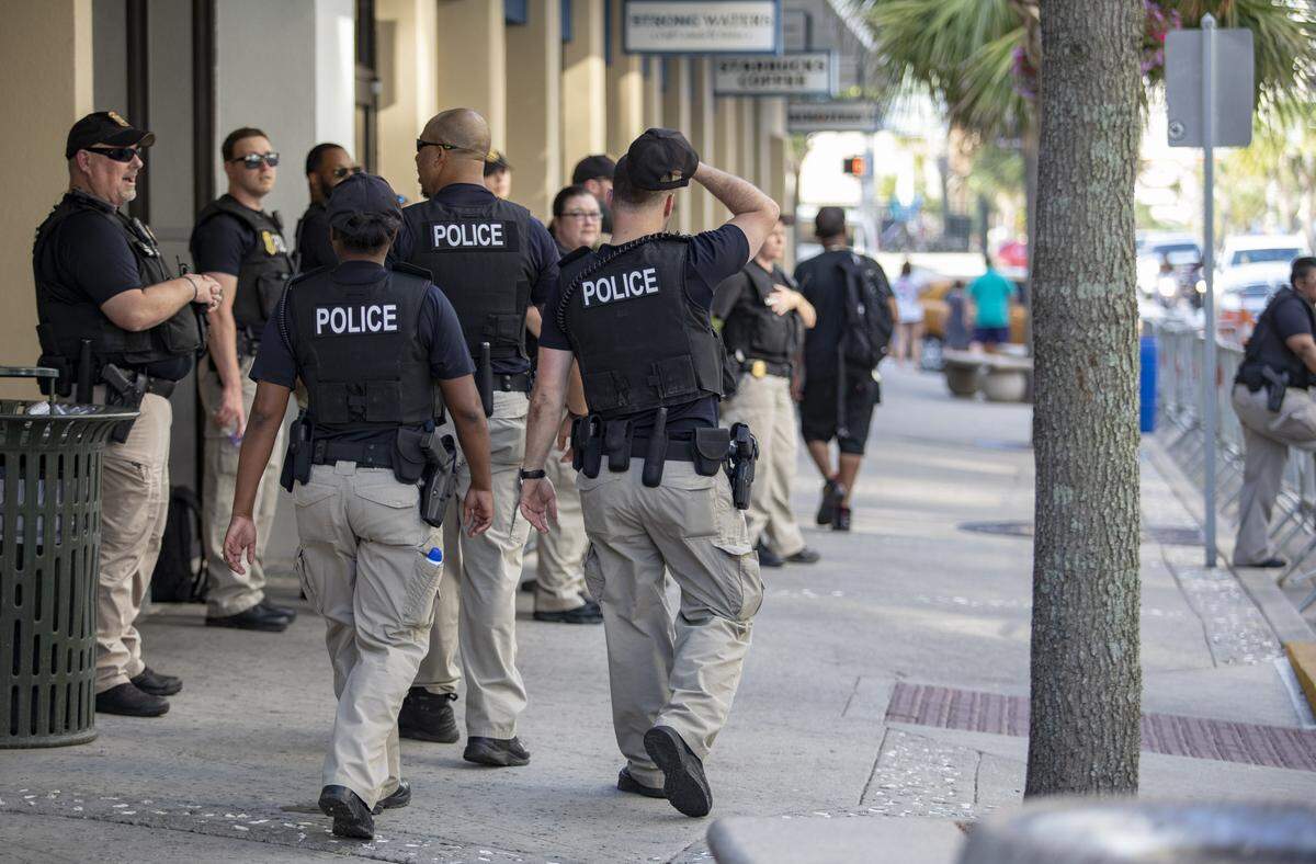 A heavy police presence filled Ocean Boulevard Friday afternoon on the first day of BikeFest in Myrtle Beach.