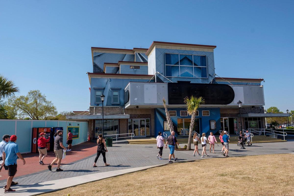 The former Big D theater at Broadway at the Beach is being transformed into the Broadway Theater and will host Le Grand Cirque 2.0 ‘Expect The Unexpected’ this summer. The acrobatic performances will begin on May 20, 2021. April 6, 2021.