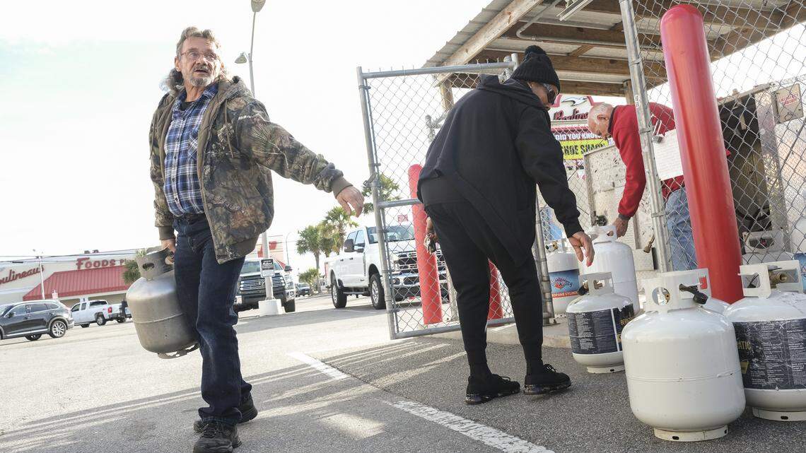 Ice biggest threat to Myrtle Beach area. What residents are doing to prepare