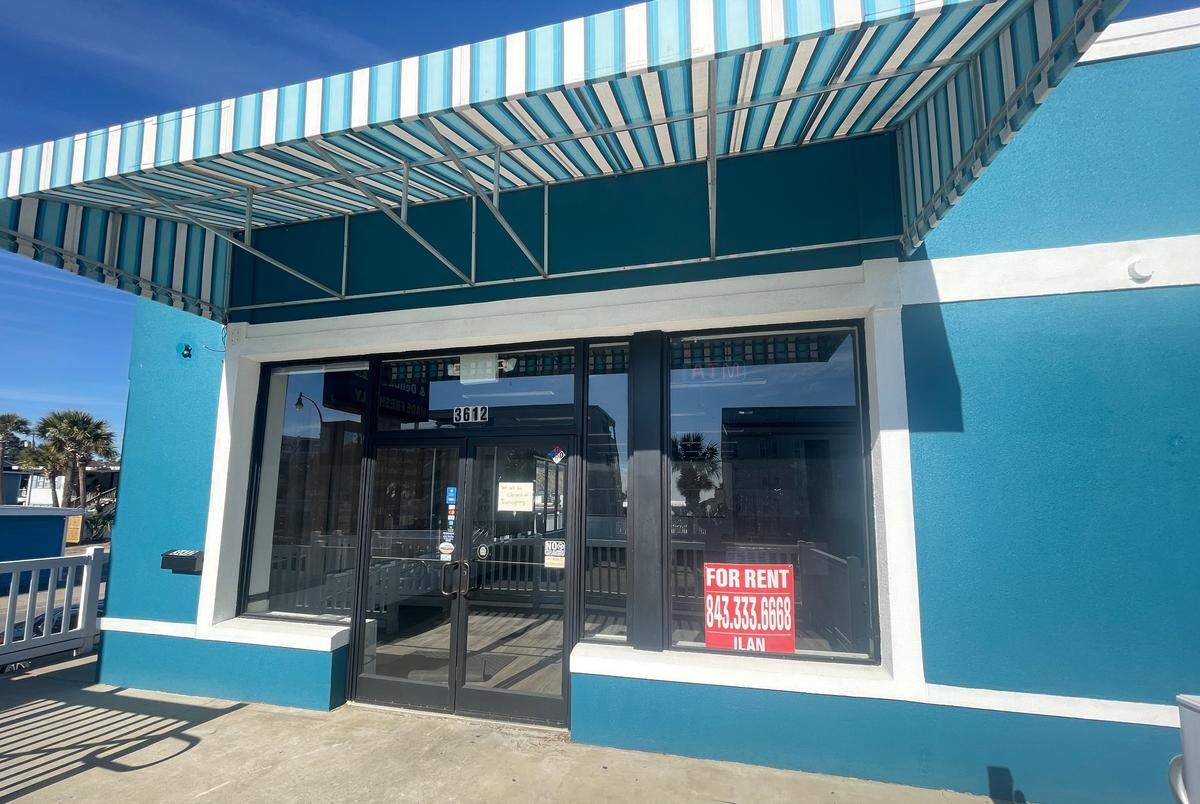 The Bagel Dock Express restaurant in North Myrtle Beach closed as of January 2025. The eatery is listed as permanently closed on Google and the store listed for rent. 