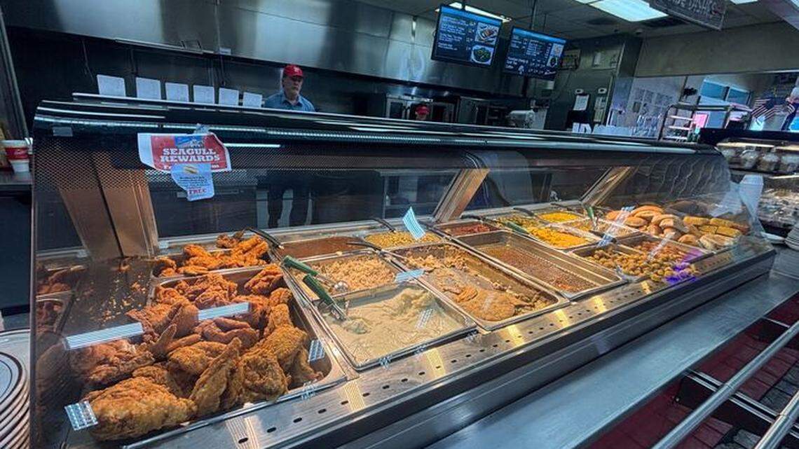 Gas station known for fried chicken to open Myrtle Beach location. See where
