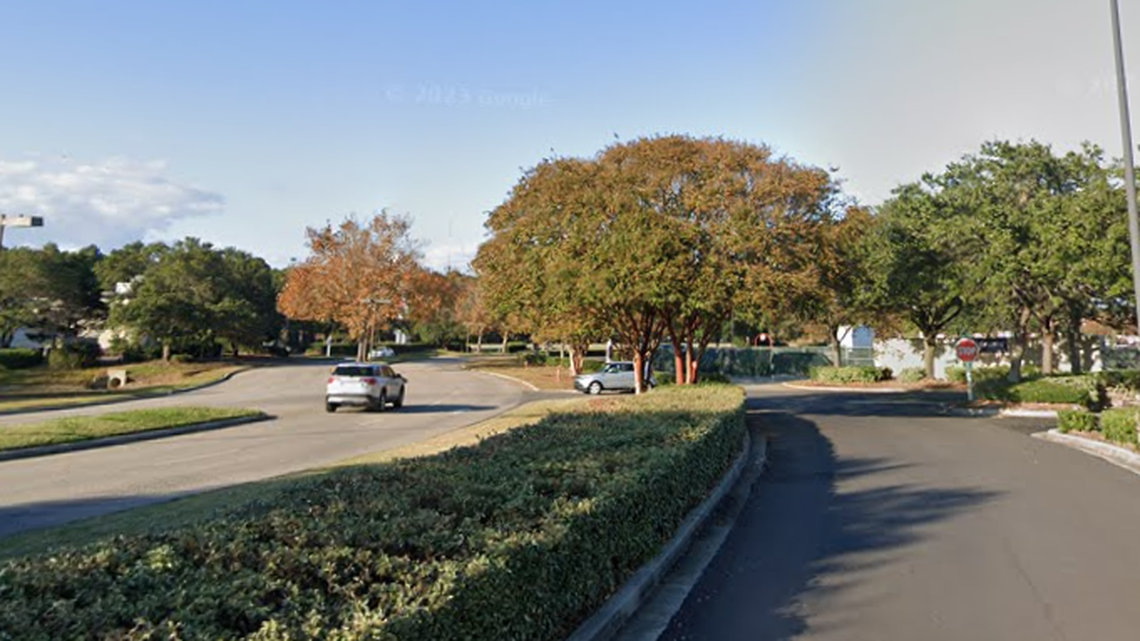 Lanes of busy street in Myrtle Beach closed for road work. How long will it last?