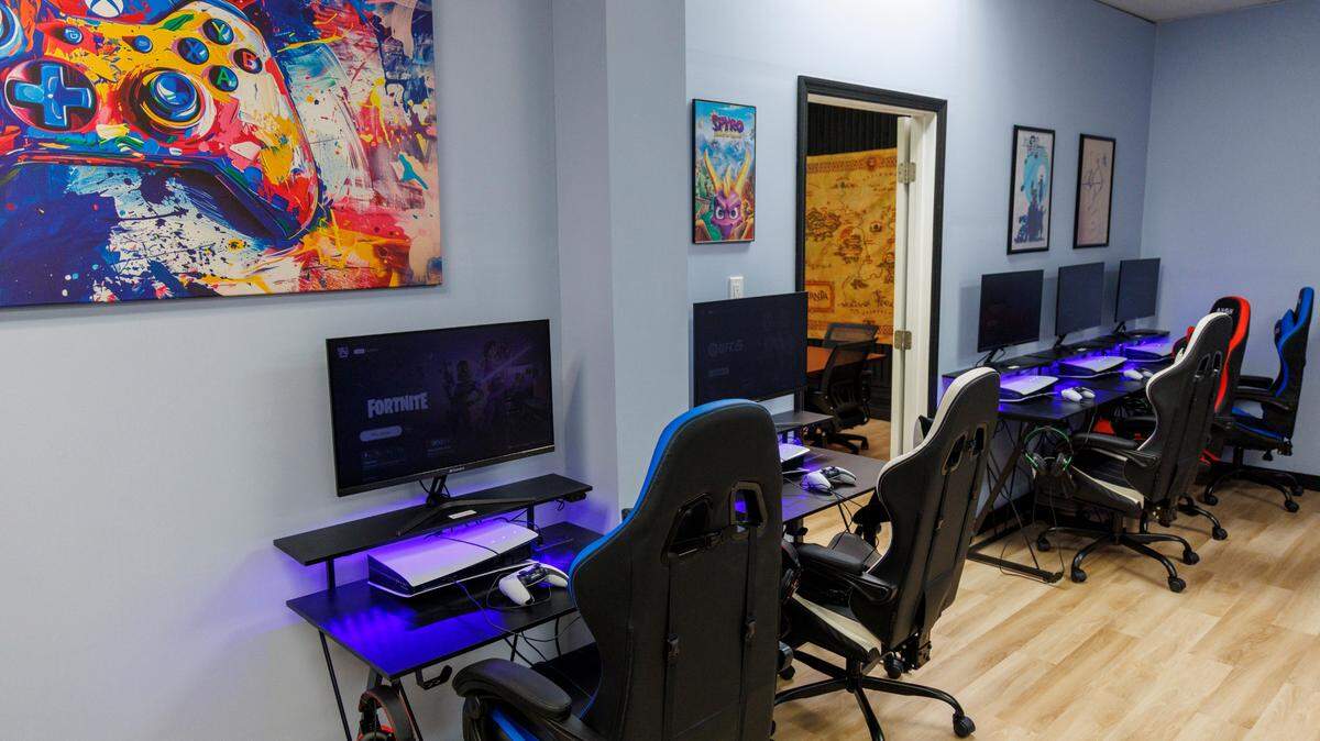 Low Tide Gaming, a sensory-friendly gaming lounge in Surfside Beach, SC, will close at the end of 2025.