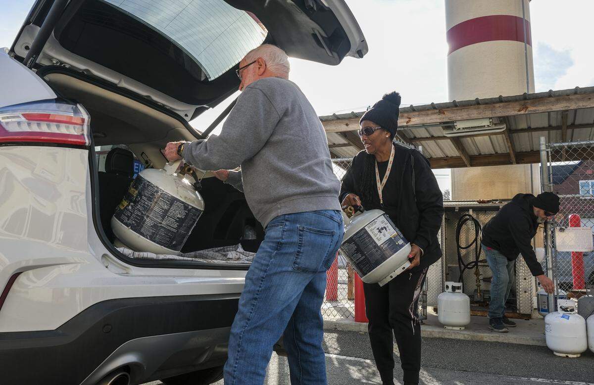 Customers get propane tanks refilled at Boulineau’s Ace Hardware in North Myrtle Beach, SC. Grand Strand residents were preparing for a possible winter storm on Wednesday.  Jan. 21, 2026. 