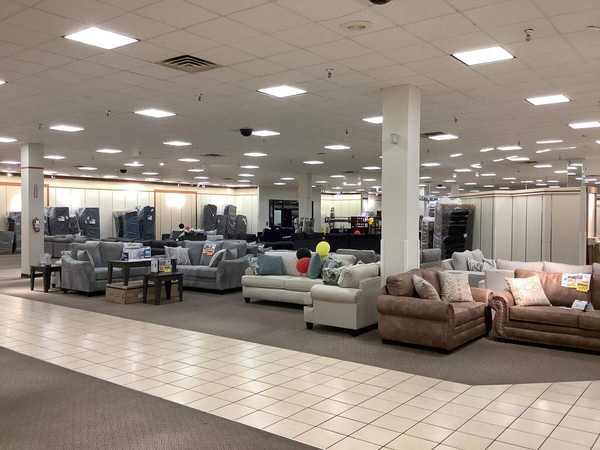 Overstock Furniture & Mattress has opened in the Myrtle Beach Mall in the Briarcliffe Acres area near Myrtle Beach.