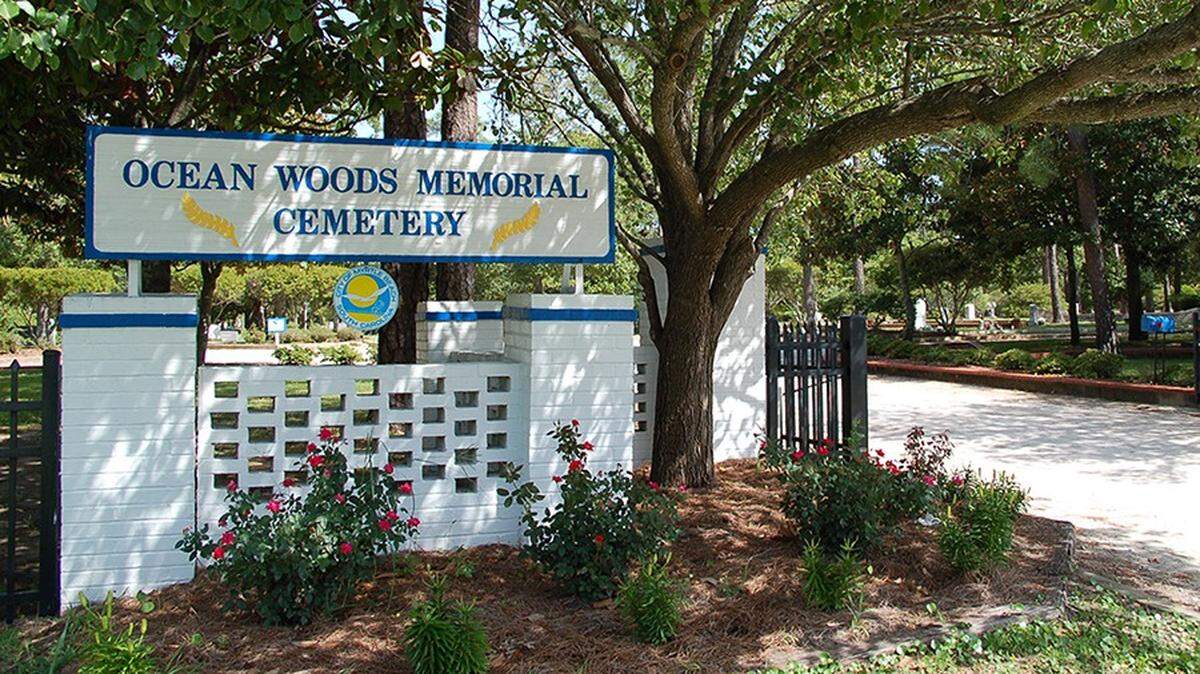 Myrtle Beach Fire Department responded to an early morning fire at Ocean Woods Memorial Cemetery. The cemetery is closed Wednesday because of the fire.