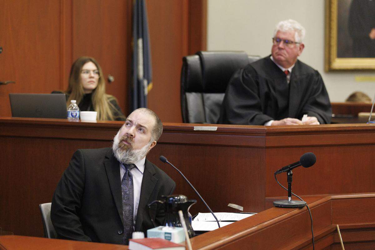 Day 4 of a Stand Your Ground hearing began with defense attorney O’Bryan Martin questioning Christopher Watkins, a private investigator and digital forensic analyst looking at speed data collected from Scott Spivey’s phone. The hearing is being held for Weldon Boyd, owner of Buoys on the Boulevard, and Kenneth “Bradley” Williams in the shooting death of Scott Spivey. Boyd and Williams have been named in a wrongful death lawsuit by the Spivey family in his shooting death nearly three years ago. The hearing will determine if  the pair are granted immunity under South Carolina’s Stand Your Ground law. Feb. 20, 2026.