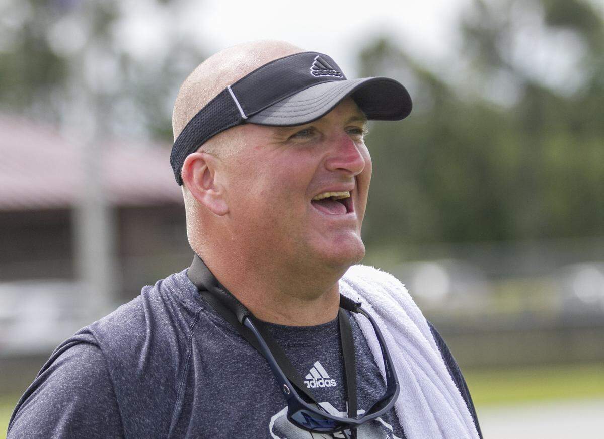 Former Aynor High School coach Jody Jenerette talks to his team during a scrimmage in 2017. Jenerette will be the new head coach at Conway High School.
