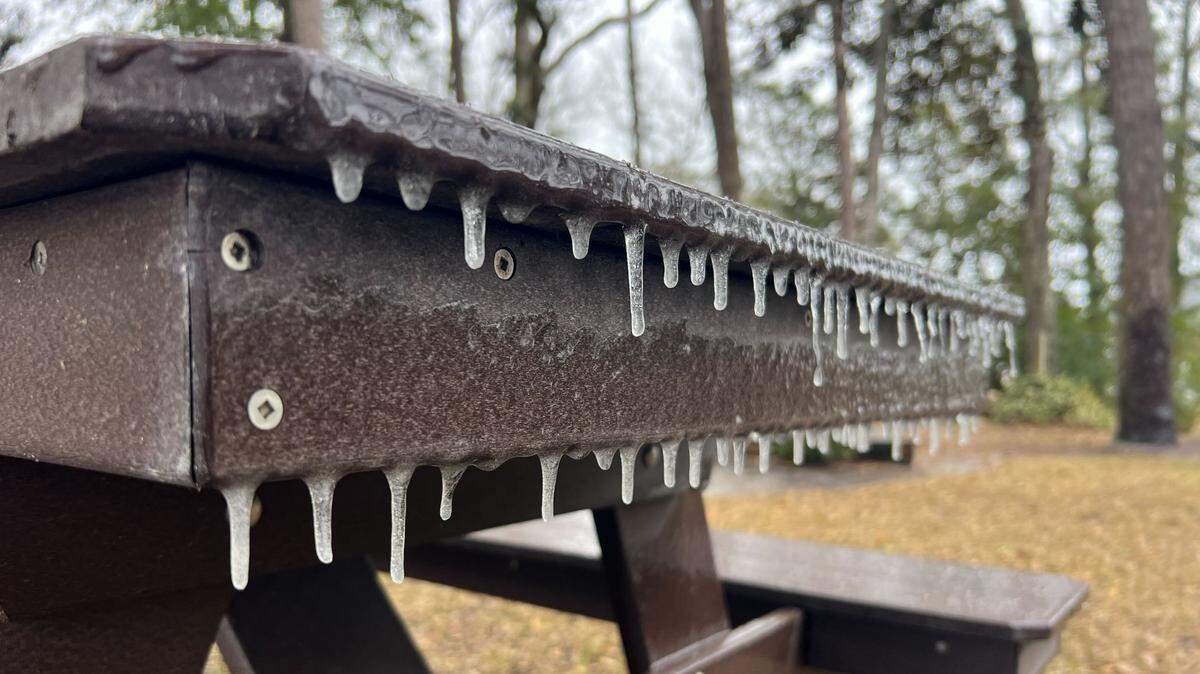 A wintry mix of rain and snow could come to the Charlotte area after dark Wednesday, forecasters say.