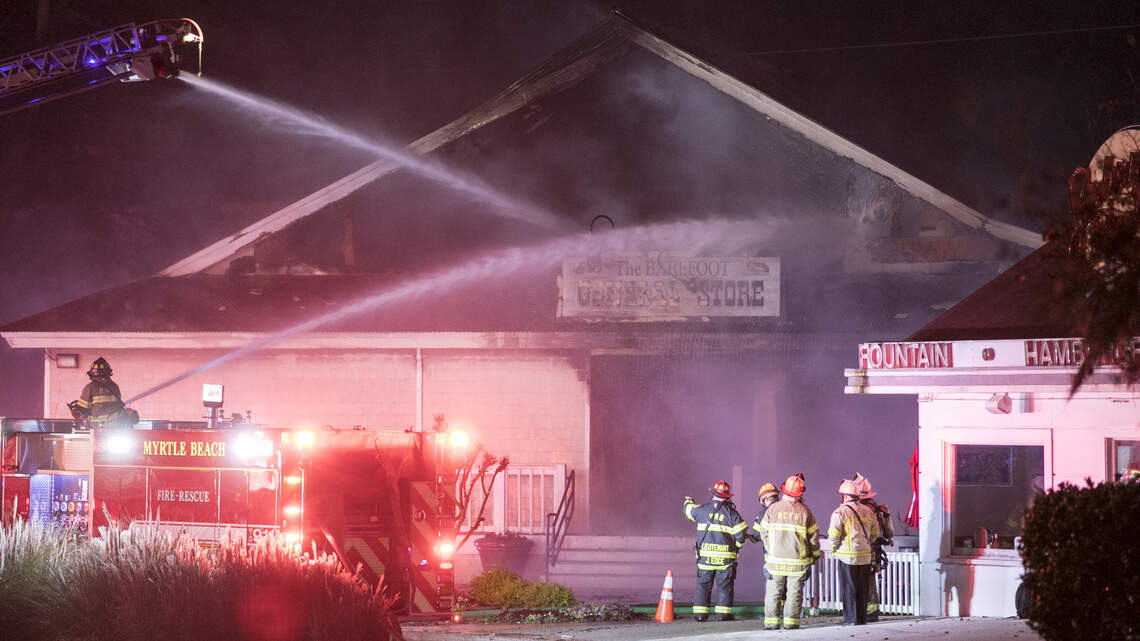 Fire engulfs building at Barefoot Landing Friday night