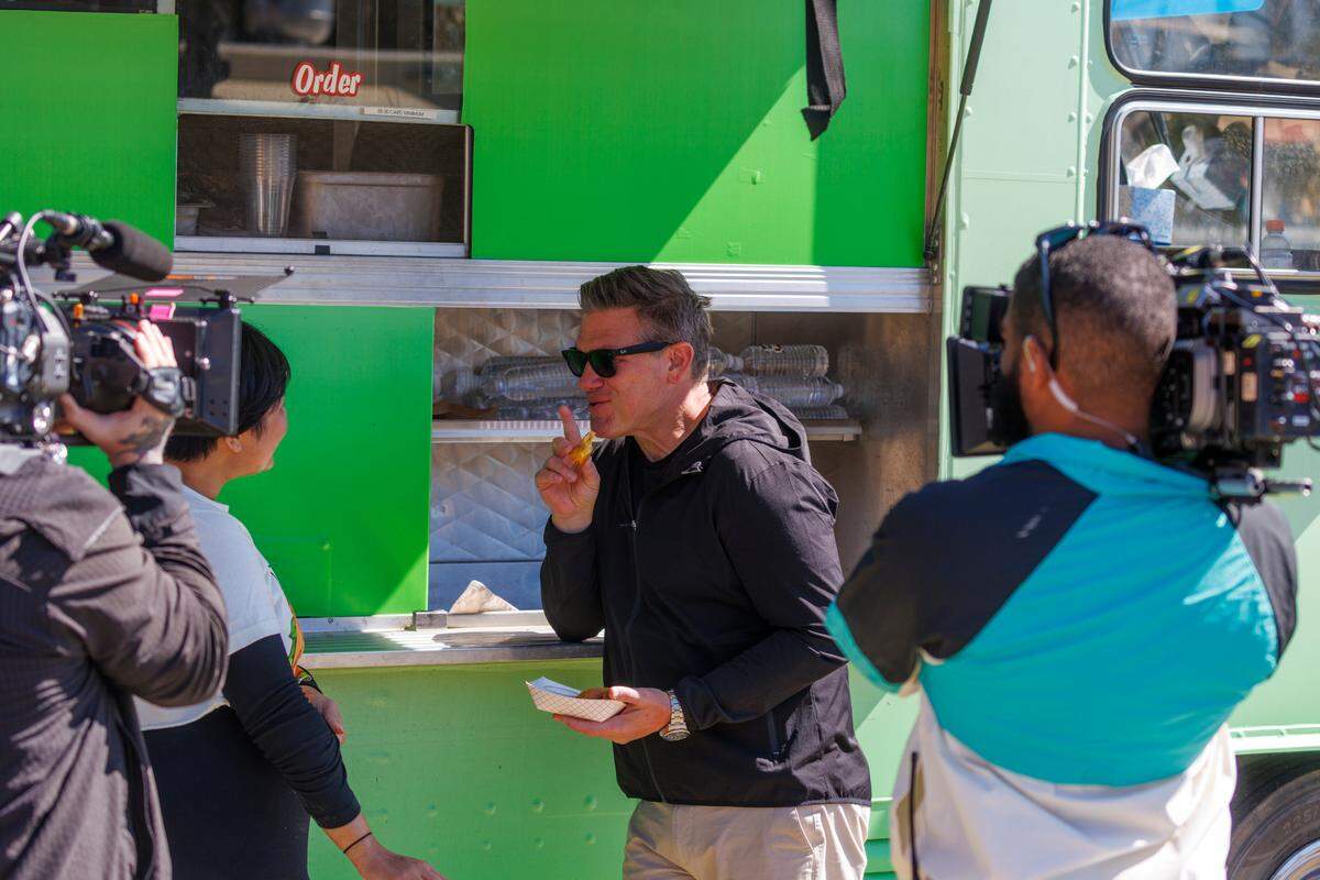 Food trucks from HGTV’s “The Great Food Truck Race” were at Plyer Park in Myrtle Beach this Friday for the show filming with Chef Tyler Florence. The trucks will be at various locations serving food around Myrtle Beach this weekend. Friday. March, 21 2025.
