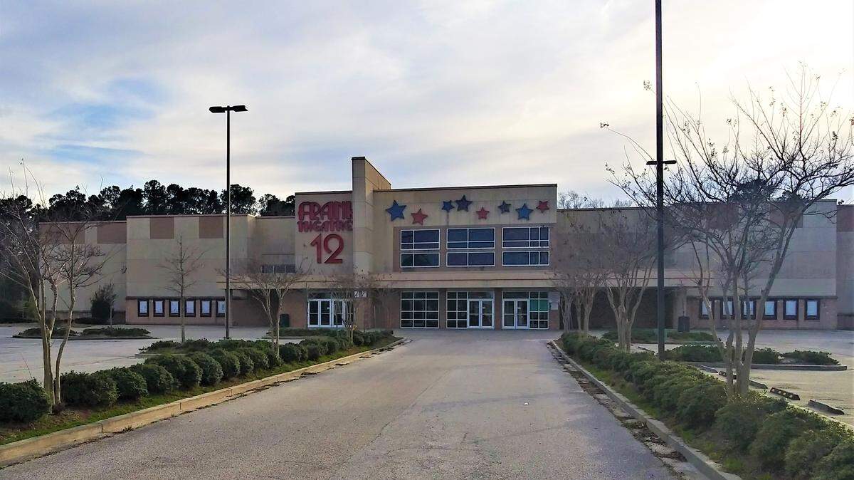 B&B Theaters replaced Frank’s Theater in Conway after it closed in 2019.