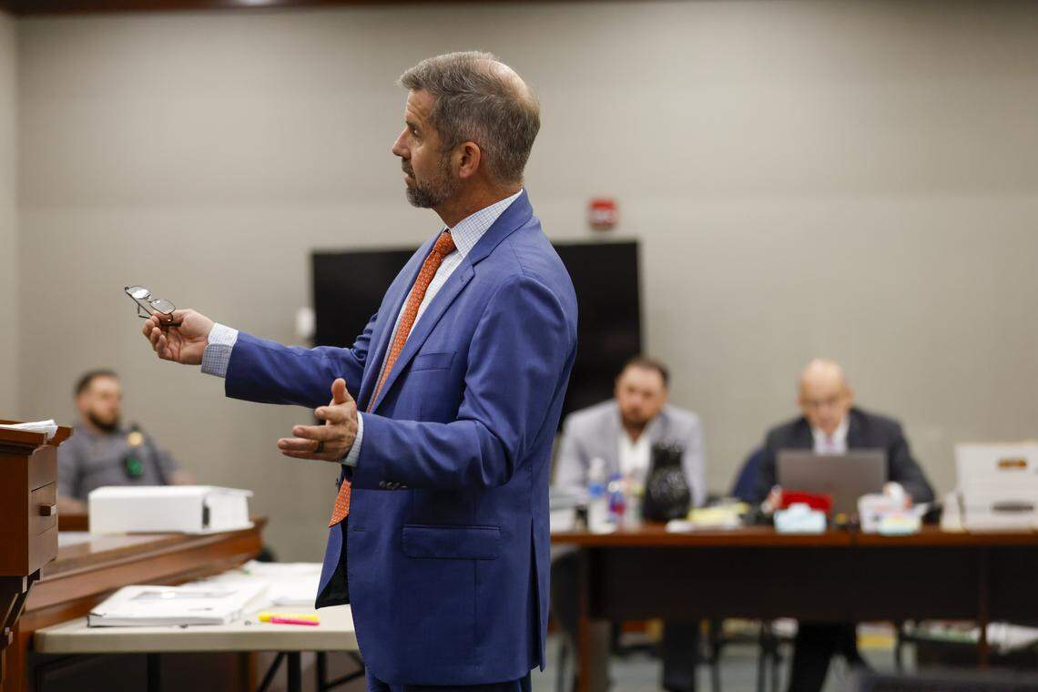 Mark Tinsley questions a crime scene detective on Day 3 of a Stand Your Ground hearing being held for Weldon Boyd, owner of Buoys on the Boulevard, and Kenneth “Bradley” Williams in the shooting death of Scott Spivey.