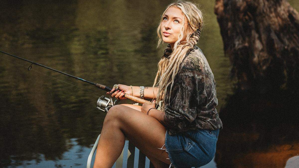 Country soul singer Mariah Faith will be filming a video for her new single, “Sweet Carolina,” which will be released July 26, 2024. The community is invited to the filming which will happen Tuesday, July 23, 2024, in downtown Conway.