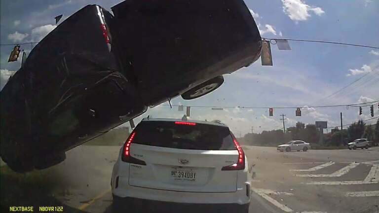 ‘Oh my God. It’s coming to me’: Myrtle Beach chef posts dramatic photo of crash