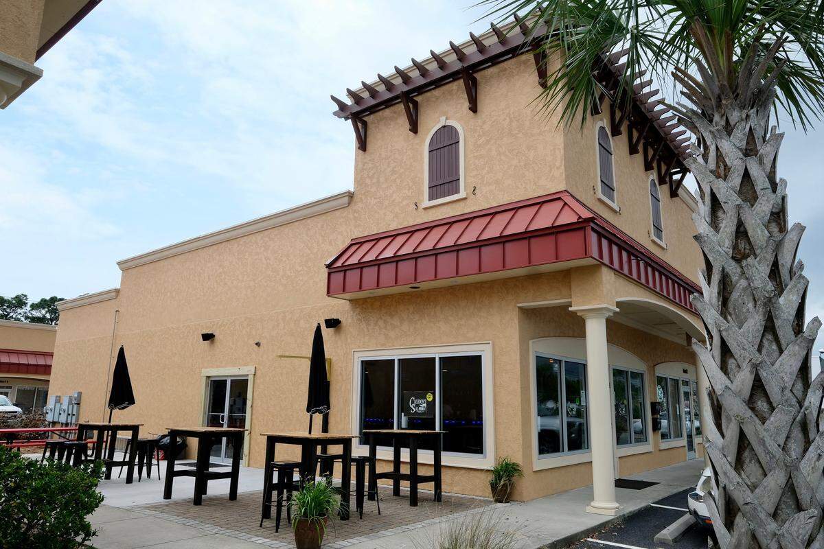 Calhoon’s 19th Hole Saloon, located at 2203 US-17 S in North Myrtle Beach, held a soft opening this weekend and is planning to have a grand opening this week. The bar is big on sports, portions and family fun.