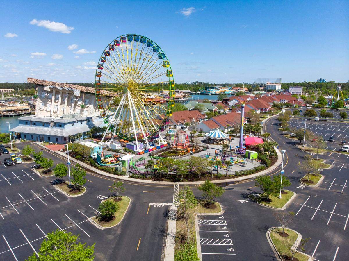Broadway at the Beach was mostly empty Thursday. Popular tourist destinations around Myrtle Beach were mostly vacant on Thursday after all amusements and public beach accesses were shut down due to the coronavirus. April 2, 2020